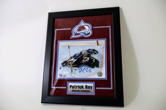 Patrick Roy Colorado Avalanche Autographed 8x10 photo with deluxe frame