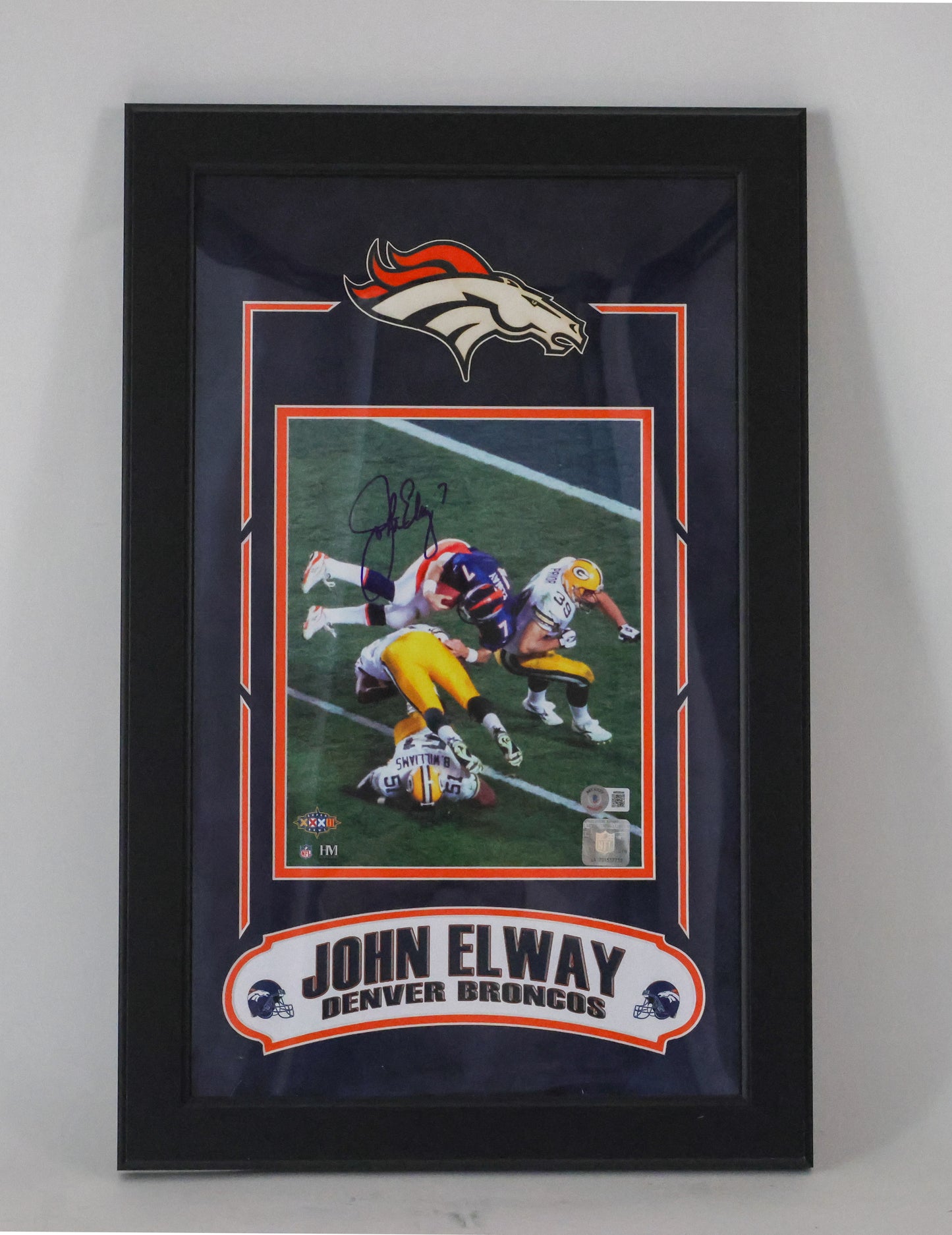 John Elway Autographed Denver Broncos 8X10 Photo Deluxe Frame (Beckett COA)