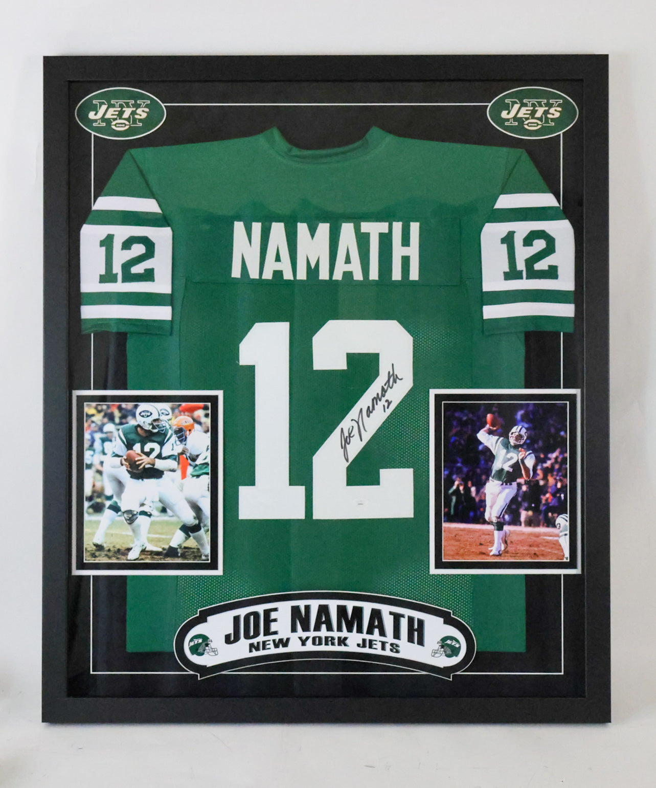 Joe Namath Autographed 16X20 New York Jets Deluxe Framed Jersey